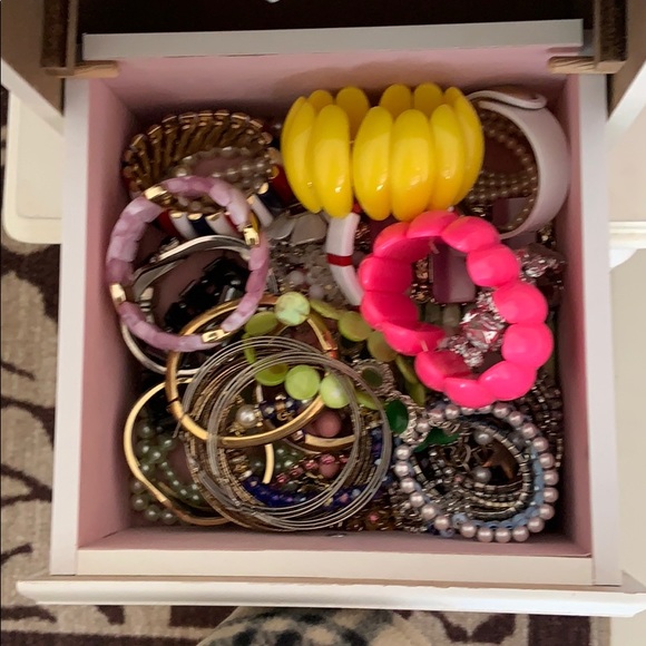 Jewelry - Picture 6 of 6